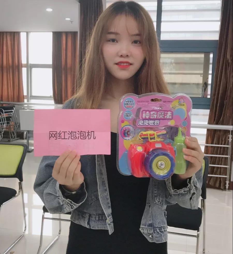 【亿企赢堂】奋斗时光里，爱让我们一起成长！