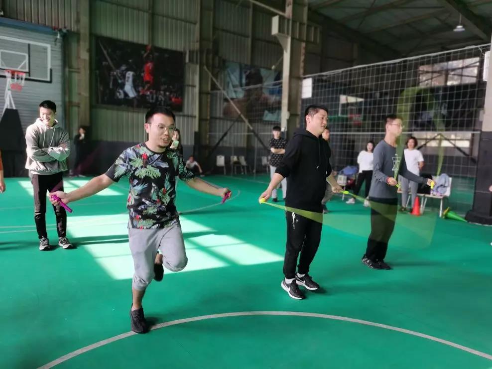 【亿企赢者】趣味运动会 | 有“趣”才够“味”，一起嗨起来！